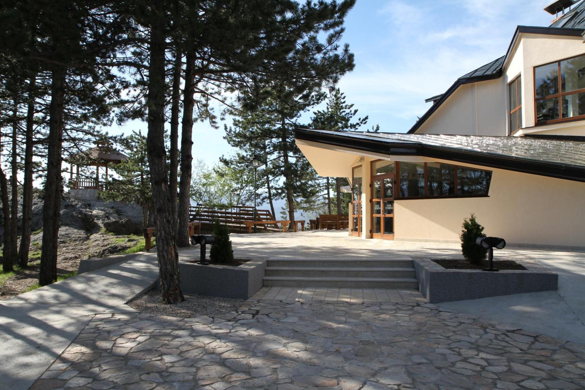 Hotel Trebjesa Nikšić Exterior foto