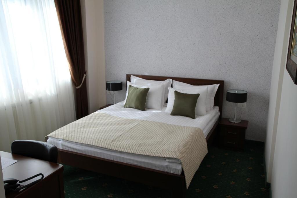 Hotel Trebjesa Nikšić Quarto foto